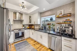 4374 Ventura Canyon, Sherman Oaks, CA 91423 - Photo 9