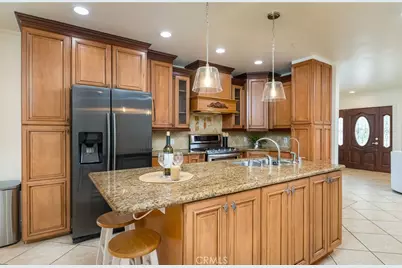 901 N Reese, Burbank, CA 91506 - Photo 9