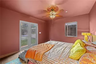 437 N Parish Pl, Burbank, CA 91506 - Photo 15
