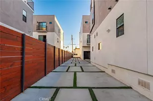 4848 W 17th, Los Angeles, CA 90019 - Photo 37