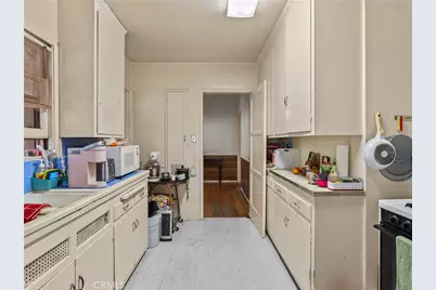 441 Dartmouth Road, Burbank, CA 91504 - Photo 11