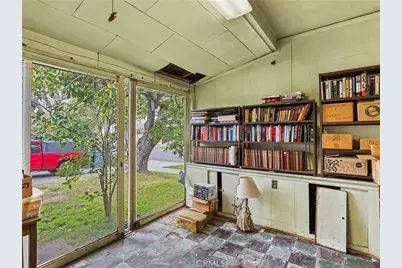 441 Dartmouth Road, Burbank, CA 91504 - Photo 25