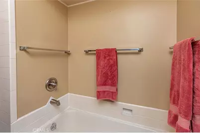 517 S Griffith Park, Burbank, CA 91506 - Photo 37