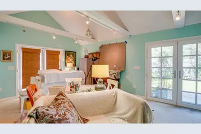 401 S Orchard Drive, Burbank, CA 91506 - Photo 37