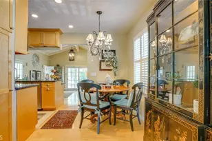 401 S Orchard Dr, Burbank, CA 91506 - Photo 9