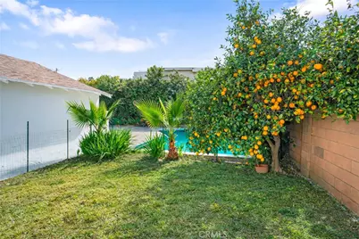 13900 Cantlay Street, Van Nuys, CA 91405 - Photo 17