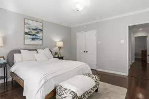 5233 Lemp Ave, Valley Village, CA 91601 - Photo 21