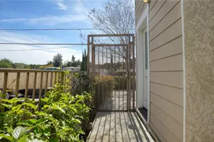 10752 Hortense, North Hollywood, CA 91602 - Photo 37