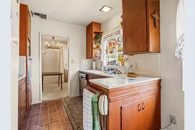 236 W Providencia Avenue, Burbank, CA 91502 - Photo 5