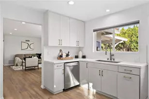 10000 Amestoy Ave, Northridge, CA 91325 - Photo 11