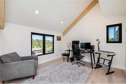 1800 Silverwood, Los Angeles, CA 90026 - Photo 27