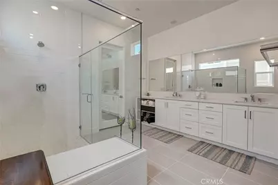 24537 Via Sendero, Valencia, CA 91354 - Photo 15