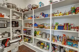 24537 Via Sendero, Valencia, CA 91354 - Photo 17