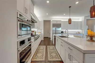 24537 Via Sendero, Valencia, CA 91354 - Photo 11