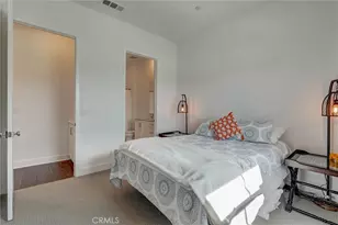 24537 Via Sendero, Valencia, CA 91354 - Photo 13