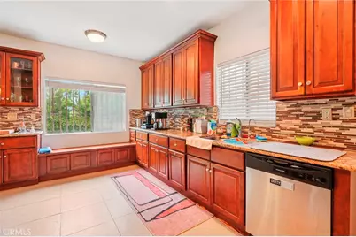 1015 S Mansfield Avenue, Los Angeles, CA 90019 - Photo 31