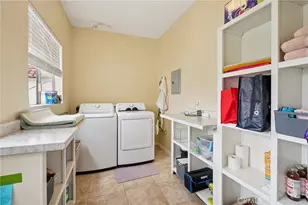 1015 S Mansfield Ave, Los Angeles, CA 90019 - Photo 13