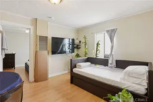 1015 S Mansfield Ave, Los Angeles, CA 90019 - Photo 39