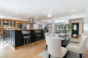 922 Carefree Dr, Simi Valley, CA 93065 - Photo 9