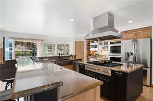 922 Carefree Dr, Simi Valley, CA 93065 - Photo 15