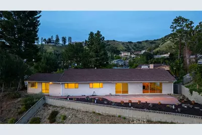 9960 Milburn, Los Angeles, CA 91352 - Photo 15