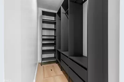 8321 Outland View, Los Angeles, CA 91352 - Photo 31