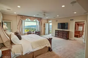 12 Skyline Dr, Burbank, CA 91501 - Photo 37