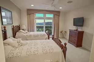 12 Skyline Dr, Burbank, CA 91501 - Photo 43