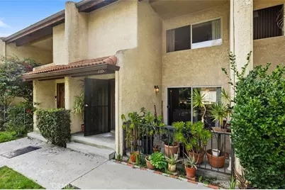 7715 Via Napoli, Los Angeles, CA 91504 - Photo 31