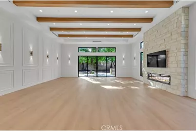 8825 Sophia Avenue, North Hills, CA 91343 - Photo 17