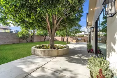 8825 Sophia Avenue, North Hills, CA 91343 - Photo 59