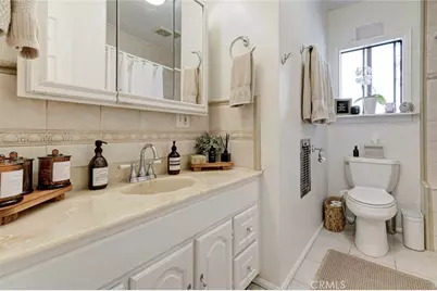 10557 Mahoney, Sunland, CA 91040 - Photo 17