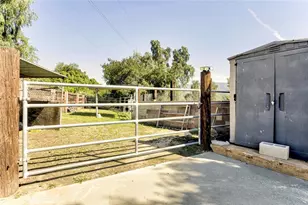 10557 Mahoney, Sunland, CA 91040 - Photo 7