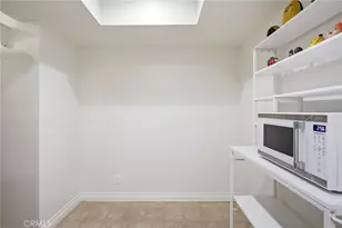 222 N Rose, Burbank, CA 91505 - Photo 17