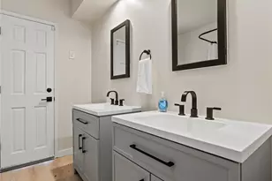 9545 Creemore Dr, Tujunga, CA 91042 - Photo 27