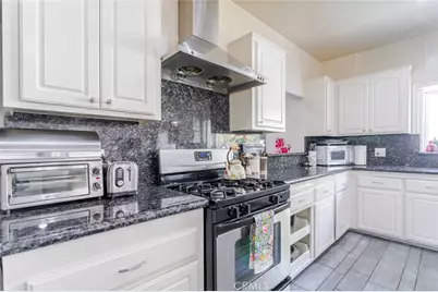 605 N 18th Street, Montebello, CA 90640 - Photo 25