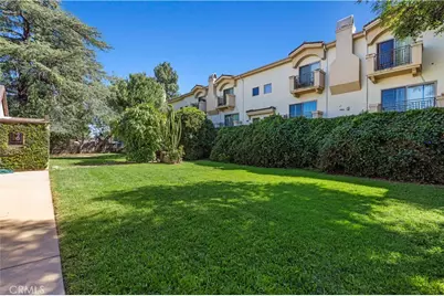 6553 Odessa Avenue, Los Angeles, CA 91406 - Photo 15