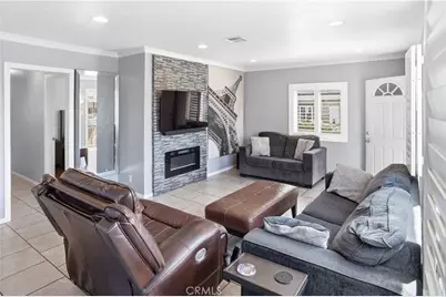 1117 Lucas Street, San Fernando, CA 91340 - Photo 7