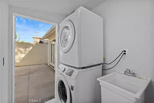 419 W Riverside, Burbank, CA 91506 - Photo 47