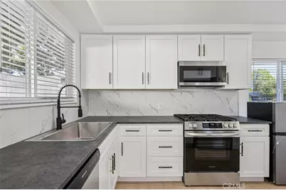 11221 Balboa, Granada Hills, CA 91344 - Photo 7