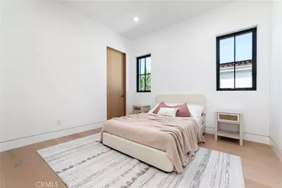 16749 Addison, Encino, CA 91436 - Photo 37