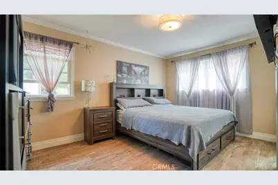 11426 Collett Avenue, Granada Hills, CA 91344 - Photo 25