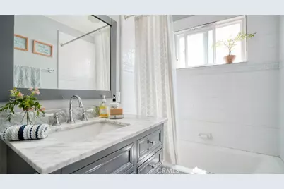 11426 Collett Avenue, Granada Hills, CA 91344 - Photo 35