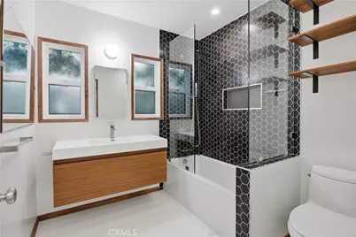 831 E Walnut, Burbank, CA 91501 - Photo 29