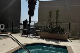 7320 Hawthorn  Ave, Los Angeles, CA 90046 - Photo 29