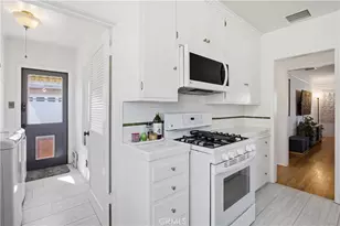 311 S Mariposa St, Burbank, CA 91506 - Photo 11