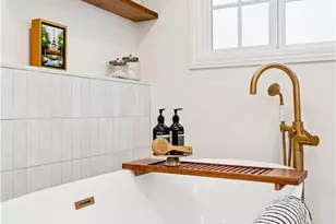 4590 Ensenada Dr, Woodland Hills, CA 91364 - Photo 49