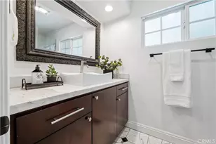 4590 Ensenada Dr, Woodland Hills, CA 91364 - Photo 33