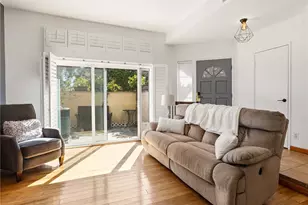 7100 Balboa Blvd, Lake Balboa, CA 91406 - Photo 23