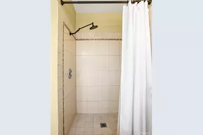 7100 Balboa Boulevard #805, Lake Balboa, CA 91406 - Photo 33